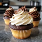 Perfect Swirl Cupcakes: Two-Tone Frosting Magic